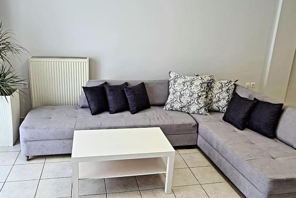 Ivanna apartment Nea Moudhania Exteriör bild
