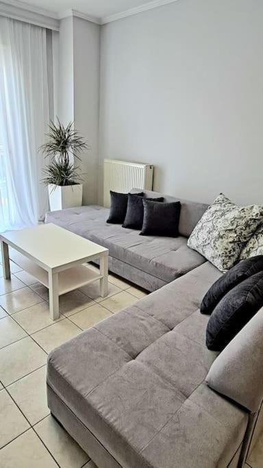 Ivanna apartment Nea Moudhania Exteriör bild