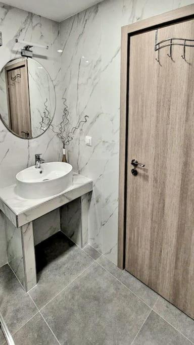 Ivanna apartment Nea Moudhania Exteriör bild